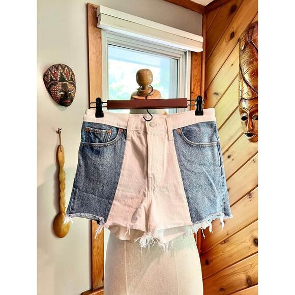 Levi's Two Tone Colorblock Wedgie Fit Cutoff Denim Jean Shorts Blue and White - Picture 3 of 8